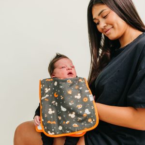 Premium Burp Cloths – Mickey Mouse’s Boo Bash